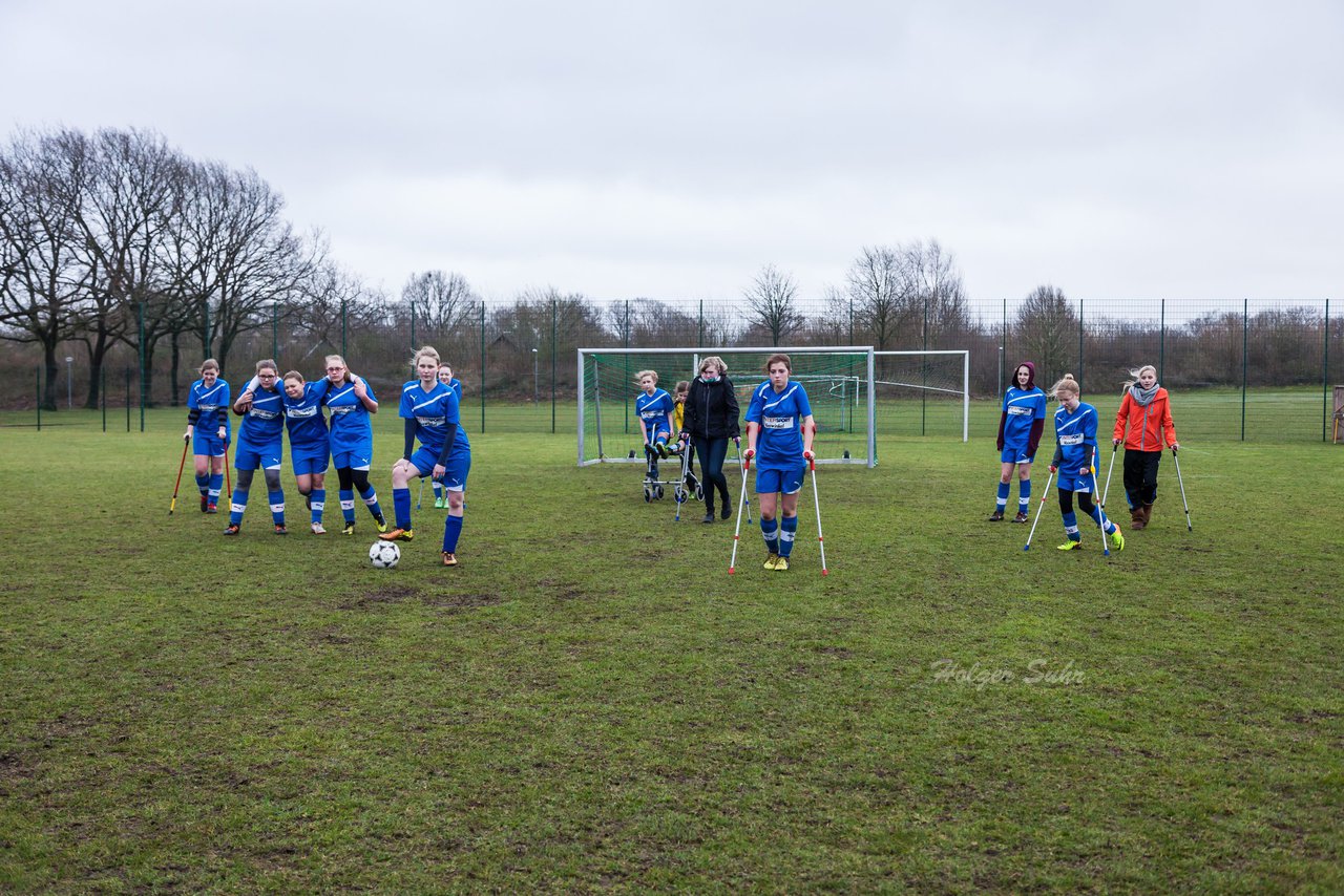 Bild 303 - C-Juniorinnen FSG-BraWie 08 - TuS Tensfeld : Ergebnis: 0:8